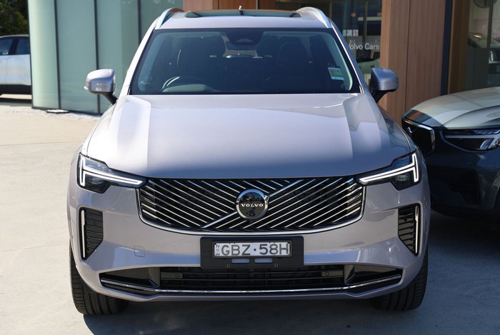 2026 Volvo XC90 Plus B5 Bright