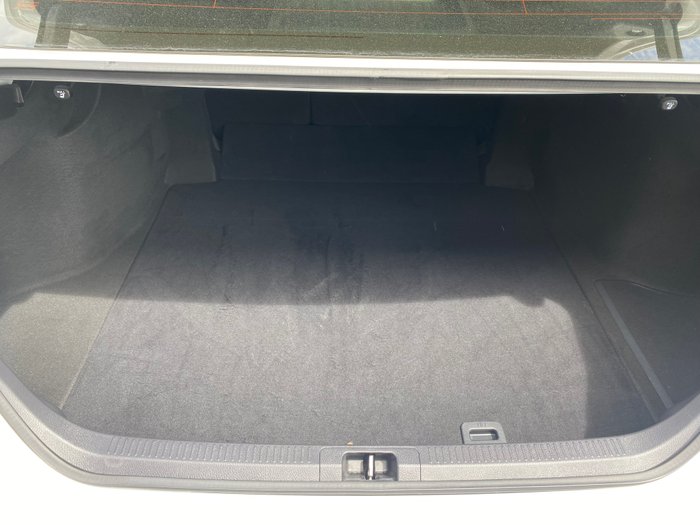 2019 Toyota Camry Hybrid Camry Hybrid Ascent 2.5L Auto CVT Sedan 2V29670 002