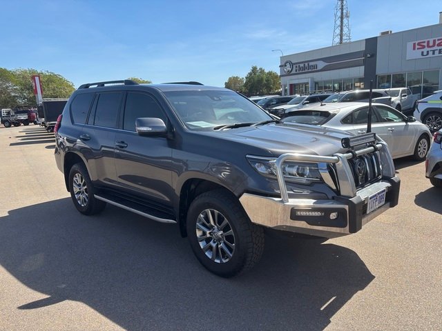 2020 Toyota Prado PRADO DSL WGN AT VX 4277430 003 Graphite