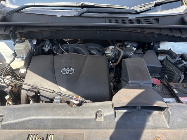 2017 Toyota Kluger KLUGER AWD V6 WAGON A/T GX 9T87120 001 Crystal Pearl