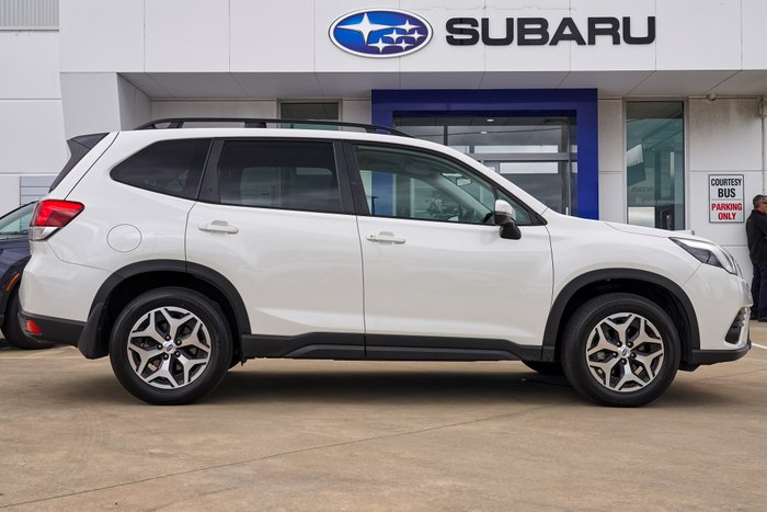 2024 Subaru Forester 2.5i