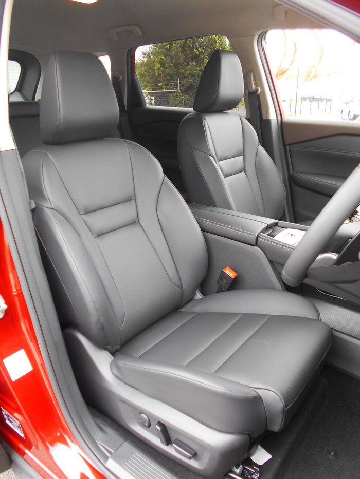 2025 Nissan X-TRAIL ST-L