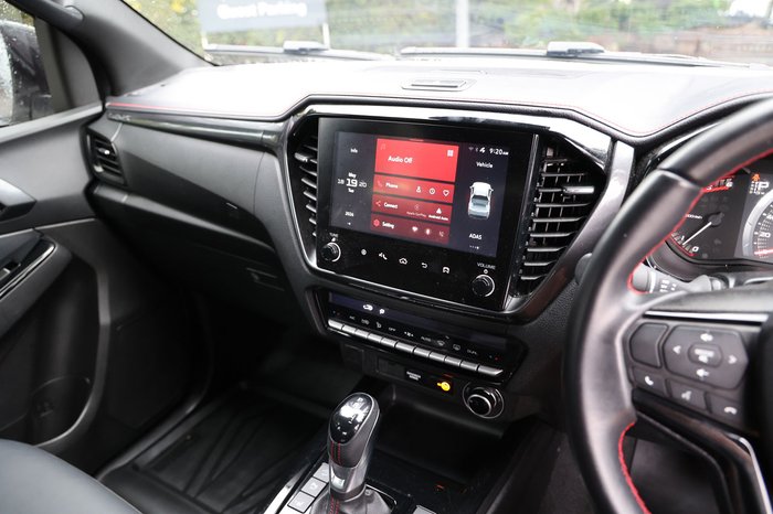 2025 Isuzu D-MAX X-TERRAIN