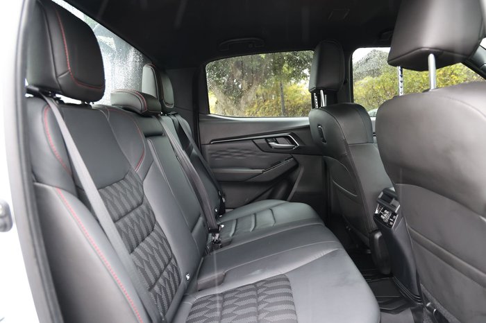 2025 Isuzu D-MAX X-TERRAIN