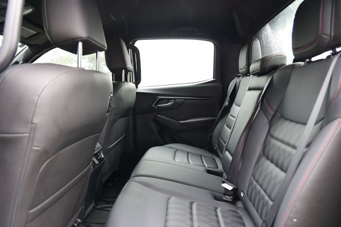 2025 Isuzu D-MAX X-TERRAIN