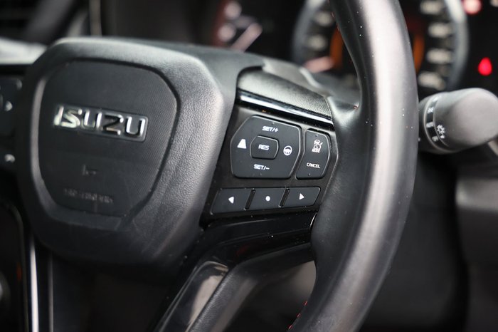 2025 Isuzu D-MAX X-TERRAIN