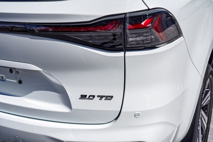 2026 Isuzu MU-X LS-T