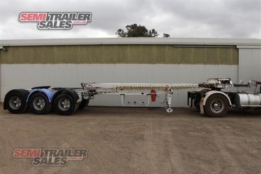 2000 Maxitrans Roll Back Skel A Trailer