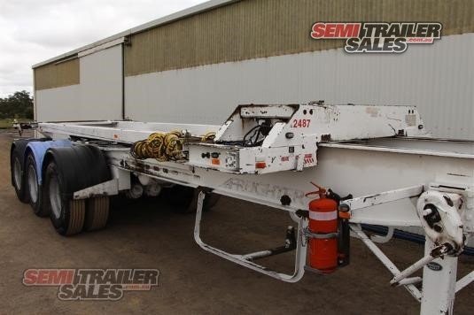 2000 Maxitrans Roll Back Skel A Trailer