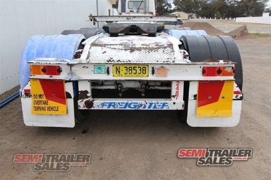 2000 Maxitrans Roll Back Skel A Trailer