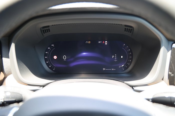 2025 Volvo XC60 Plus B5 Bright