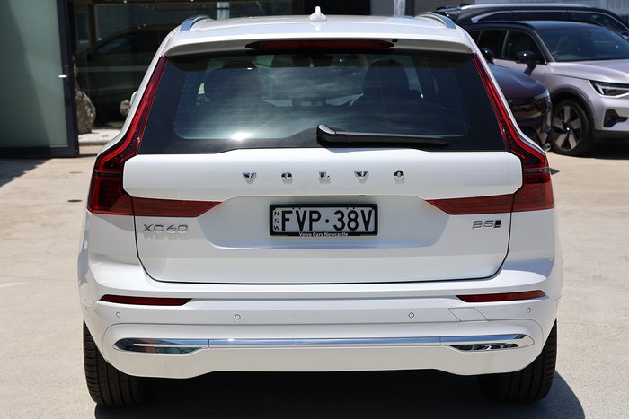 2025 Volvo XC60 Plus B5 Bright