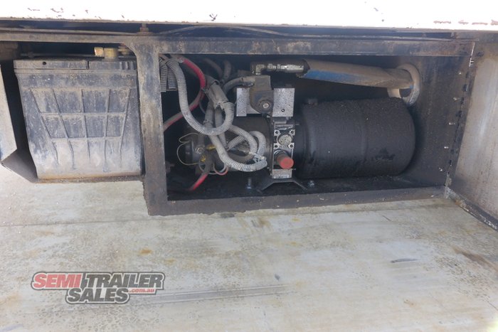 2018 BTE Plant Walking Floor Pig Trailer