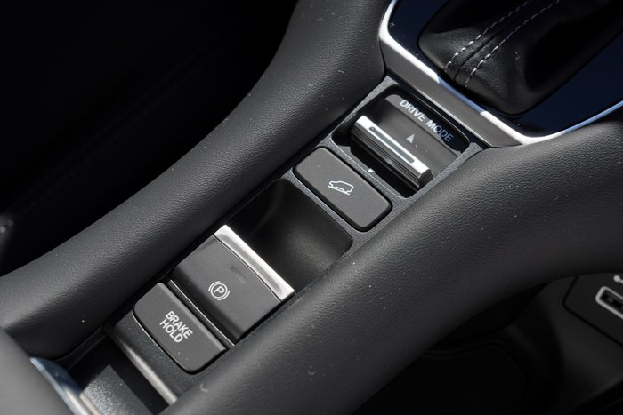 2025 Honda ZR-V VTi LX