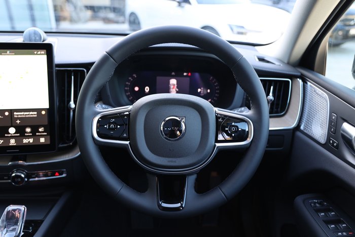 2026 Volvo XC60 Ultra B5 Dark