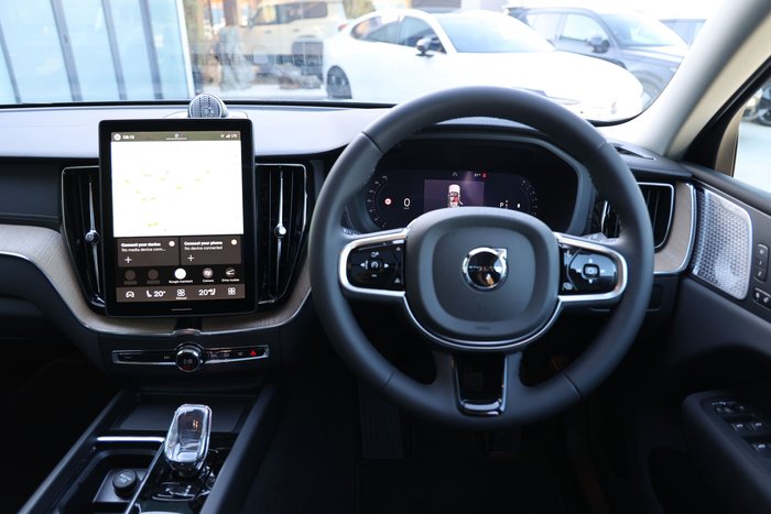 2026 Volvo XC60 Ultra B5 Dark