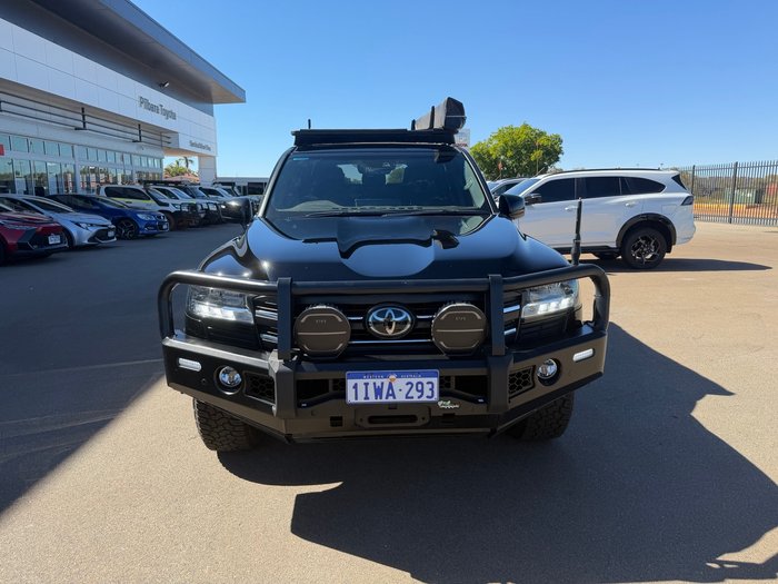2022 Toyota LANDCRUISER GXL Black