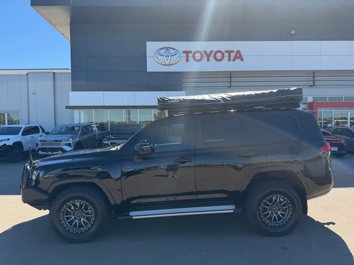 2022 Toyota LANDCRUISER GXL Black