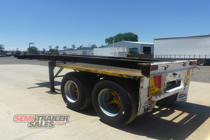 1985 Fruehauf 20FT Skel