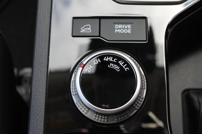 2026 Nissan Navara ST-X
