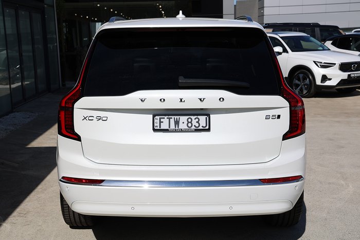 2025 Volvo XC90 Plus B5 Bright