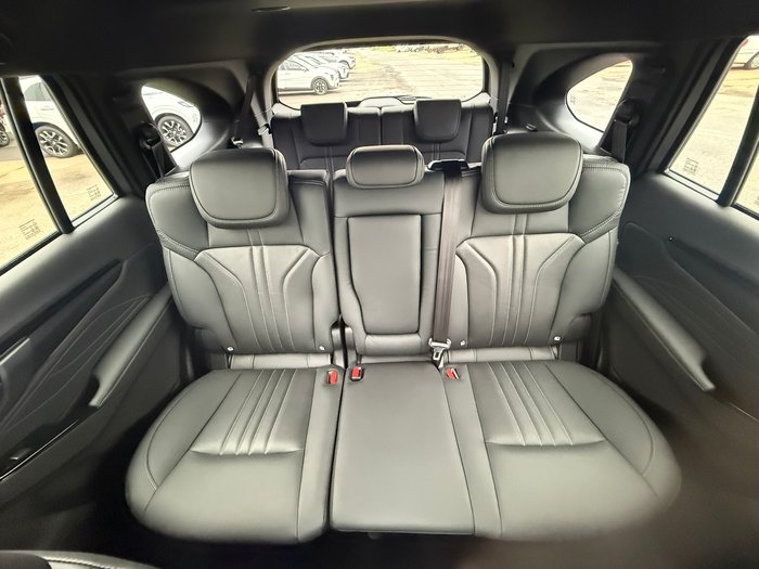 2026 Isuzu MU-X LS-T