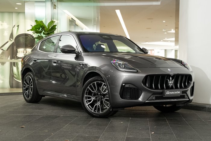 2025 Maserati Grecale 300 HP 4WD GRIGIO LAVA