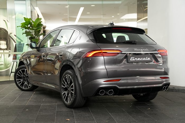 2025 Maserati Grecale 300 HP 4WD GRIGIO LAVA