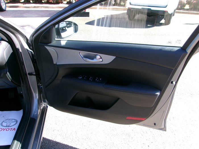 2024 Kia CERATO MY24 Kia Cerato S Auto Hatch (DJS62G61FCC076)
