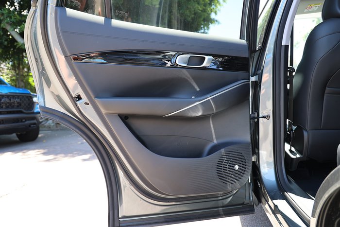 2026 Geely Starray Em-i