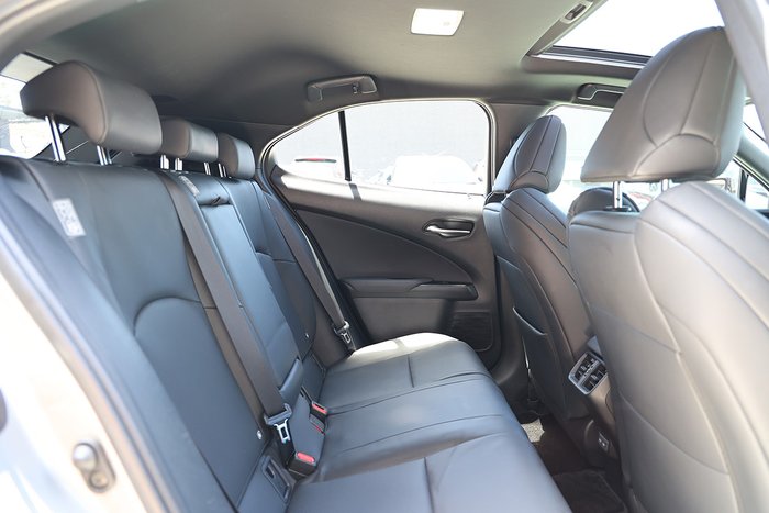 2023 Lexus UX250h UX250h F Sport 2.0L Hybrid Auto E-CVT SUV C495930 001