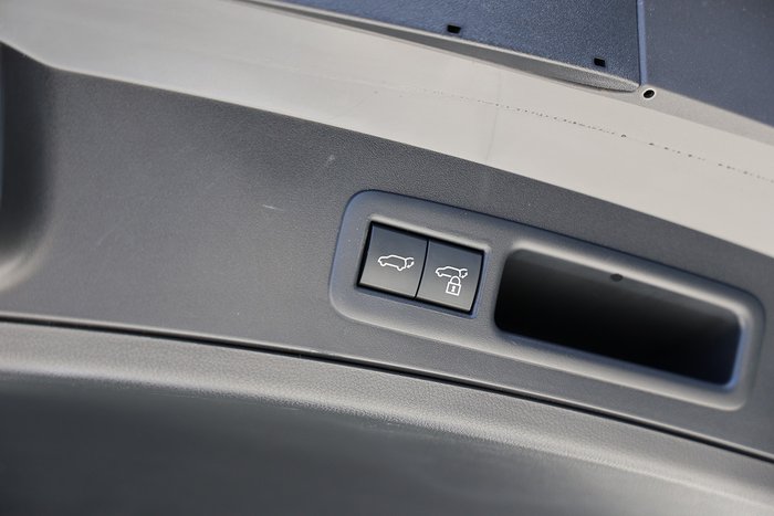 2023 Lexus UX250h UX250h F Sport 2.0L Hybrid Auto E-CVT SUV C495930 001