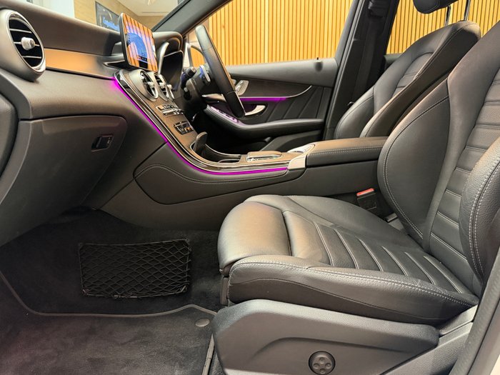 2019 MERCEDES-BENZ GLC 300 4MATIC