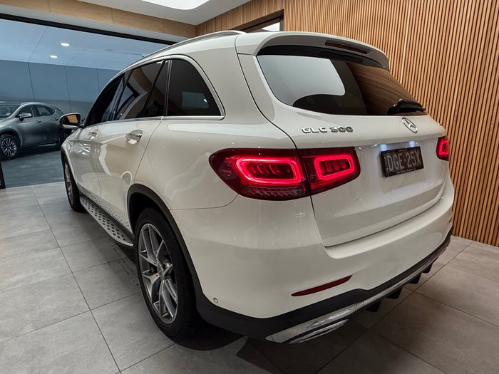 2019 MERCEDES-BENZ GLC 300 4MATIC