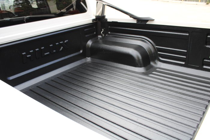 2020 Toyota Hilux SR5