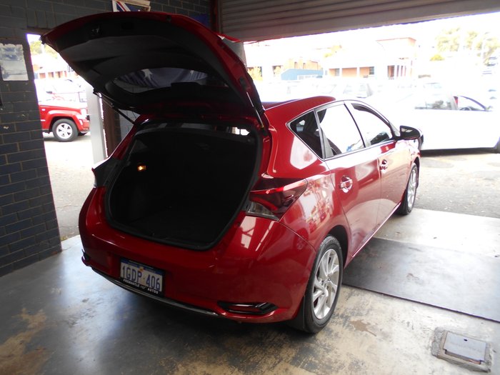 2016 TOYOTA COROLLA