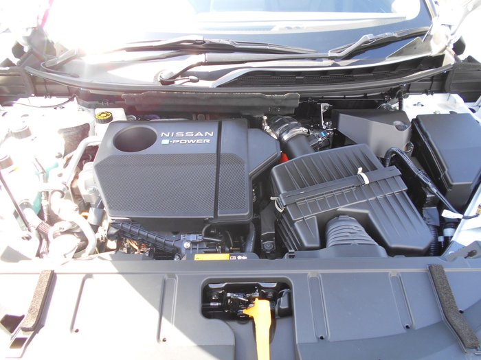 2025 Nissan X-TRAIL ST-L e-POWER
