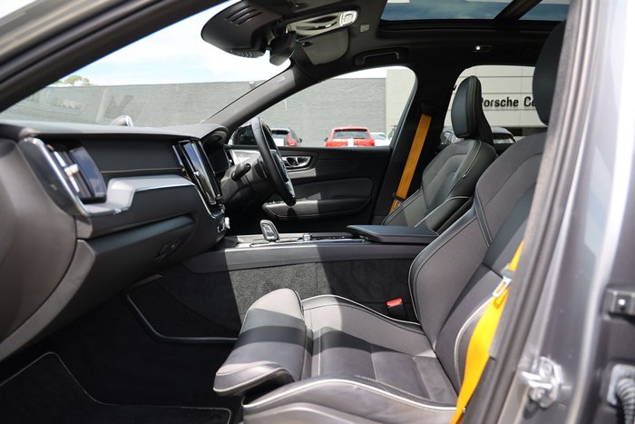 2019 Volvo XC60 T8 Polestar