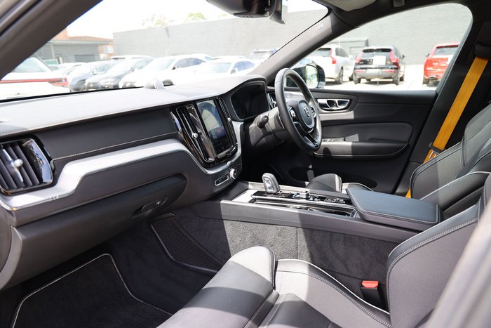 2019 Volvo XC60 T8 Polestar