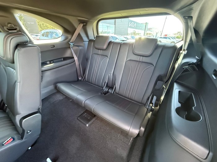 2025 Isuzu MU-X X-TERRAIN