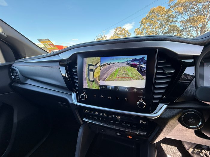 2025 Isuzu MU-X X-TERRAIN