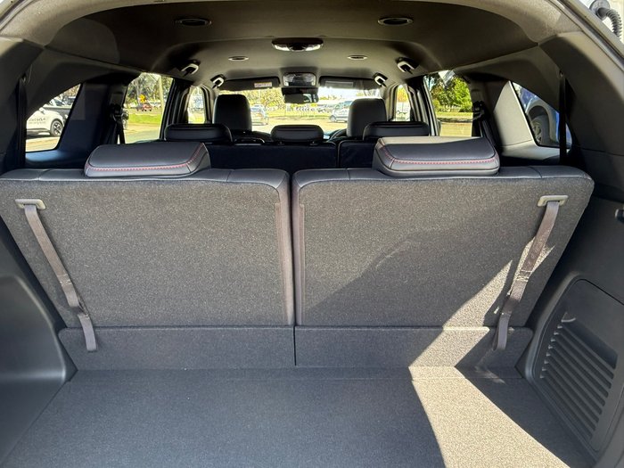 2025 Isuzu MU-X X-TERRAIN