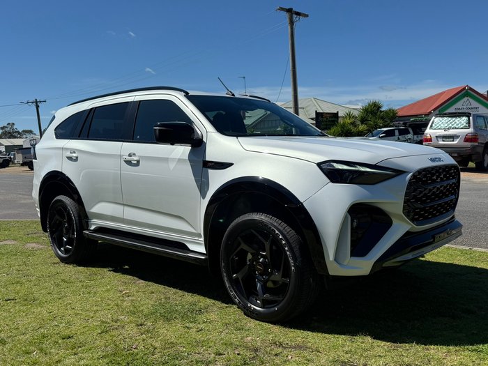 2025 Isuzu MU-X X-TERRAIN