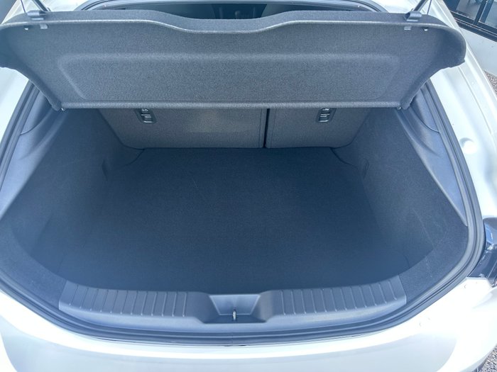 2025 Mazda 3 G20 Touring