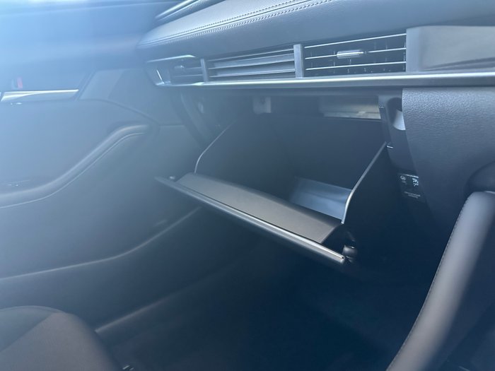 2025 Mazda 3 G20 Touring