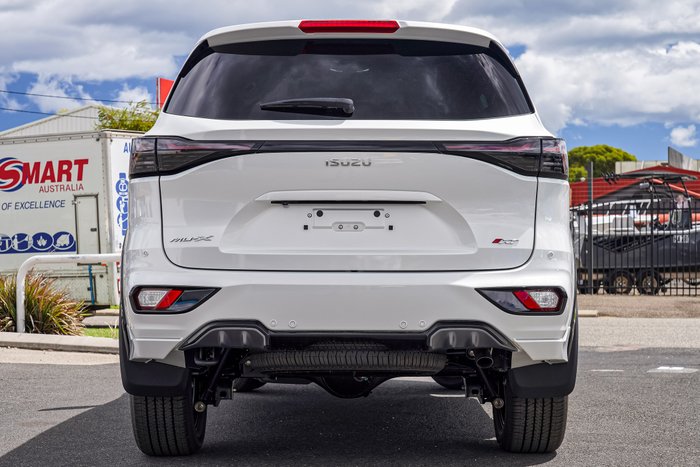 2025 Isuzu MU-X X-TERRAIN