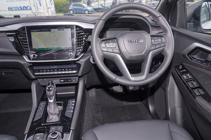 2025 Isuzu MU-X X-TERRAIN