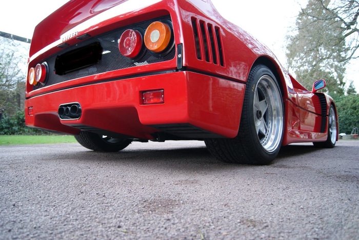 1990 Ferrari F40