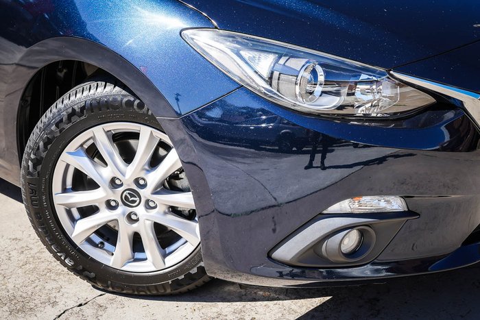 2015 MAZDA MAZDA3
