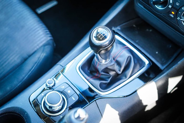 2015 MAZDA MAZDA3